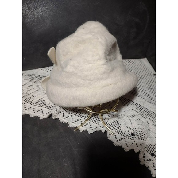 Vintage Womens White 100% Rabbit Fur Rhinestone Hat Made in Italy Valerie Modes - Picture 7 of 8